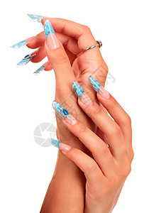 近距离拍摄美丽的女性手 用修指甲钉子化妆品女士女孩手指奢华艺术抛光魅力沙龙蓝色图片