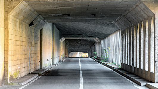 隧道 Roa技术曲线街道车道运输旅行交通城市车辆沥青图片