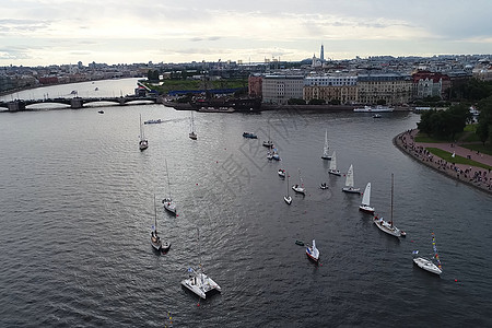 圣彼得堡游艇节 在河内小湾上游艇在河内游艇巡航旅行新能源太阳速度运动员勇气孩子帆船赛行动图片