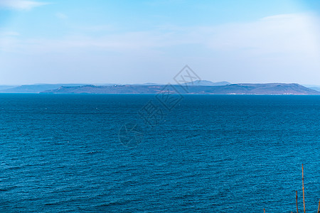 来自海参松市的阿穆尔湾景象摩天大楼建筑学房子旅行边缘全景喇叭商业支撑地平线背景