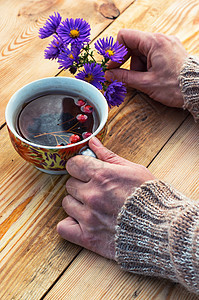 秋秋茶木板咖啡饮料咖啡店食物茶碗花园桌子生活艺术图片