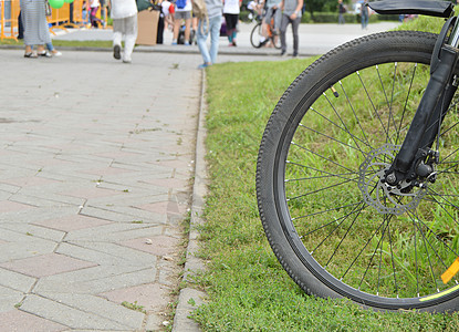 自行车车轮 部分 外面 夏日冒险速度辐条交通运动行动耐力加速度旅行闲暇图片