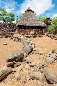 埃塞俄比亚卡拉特孔索的Konso部落村村庄团体动物棕榈防御茅草住宅勘探群体小屋图片