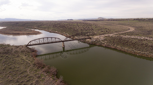 Idaho guffy桥横跨河流旅行溪流建筑学农村风景天桥天线国家峡谷木头图片