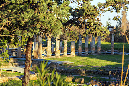 希腊Attica的Brauron考古遗址中的阿耳特弥斯寺纪念碑地标遗产时代吸引力考古学废墟寺庙旅游历史图片