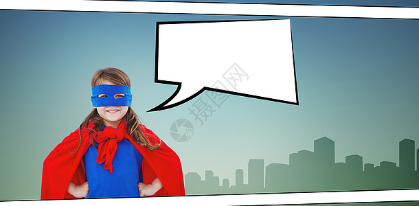 假扮超级超级英雄的蒙面女孩综合形象棕色黑发大写字母面具职业蓝衬衫快乐休闲设计服装图片