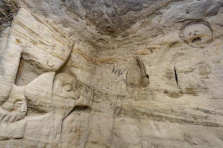 发现了二战的几条老隧道巨石观光避难所景点寺庙娱乐堡垒地质学洞穴自然保护区图片