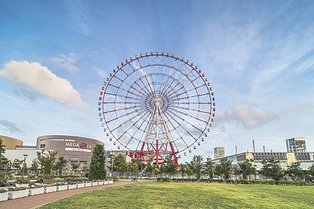 Odaiba多彩高高的车轮旅行娱乐节日公共公园天空木马游乐园休闲乐趣假期图片