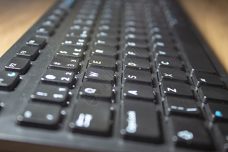 无线键盘电脑 专注左边的键盘图片