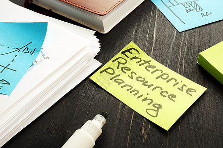 ERP - 企业资源规划概念 一堆商业文件图片