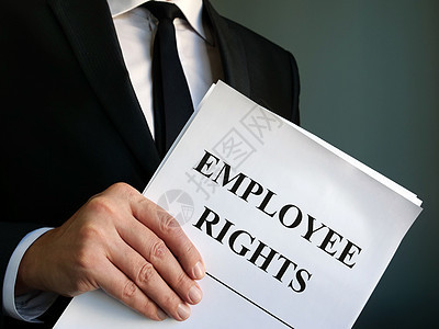 雇员权利法律文件掌握在手中图片
