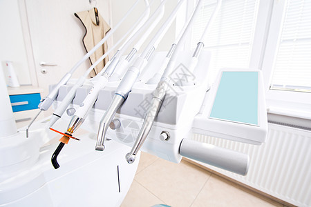 牙科办公室的专业牙医工具 单位 千美元 请访问InfoFinland上的官方网站内阁技术员口腔科牙疼房间病人保健美容家具工作图片