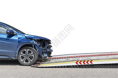 一辆蓝色车被撞坏 一辆车失灵了交通碰撞橡皮安全车轮小路道路卡车公路运输图片