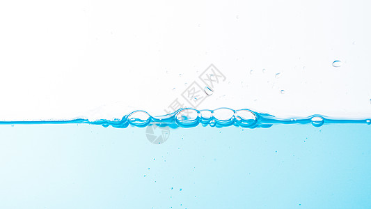 白色背景上孤立的水溅和波纹活力液体飞溅海浪圆圈流动宏观气泡环境运动图片