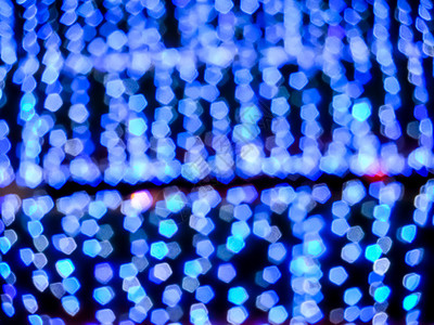 芭堤雅派对夜市模糊光的蓝色水落灯泡购物交通假期瀑布灯饰夜生活街道背景纪念日图片
