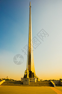 莫斯科 俄罗斯 空间征服者纪念碑和康斯坦丁齐奥尔科夫斯基雕像联盟活动回忆方尖碑火箭建筑物天空展览力量建筑学图片