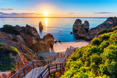葡萄牙Algarve的Camilo海滩假期自然景观游客岩石蓝色支撑悬崖海洋海岸线海岸图片