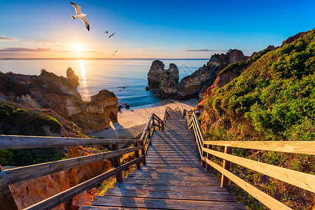 葡萄牙Algarve的Camilo海滩海岸假期自然景观海岸线天空支撑蓝色海景海浪游客图片