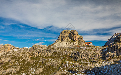 意大利多洛米蒂山脉巨大山峰的美丽景色天空公园悬崖地块远足踪迹假期高山风景太阳图片
