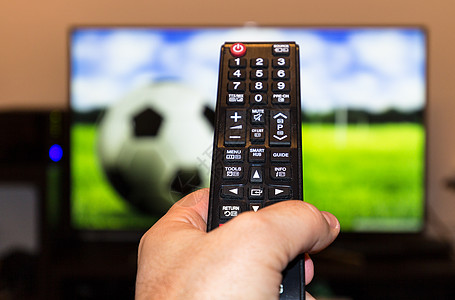 足球比赛和远程控制电影院分数游戏运动娱乐家居闲暇按钮广播电视图片