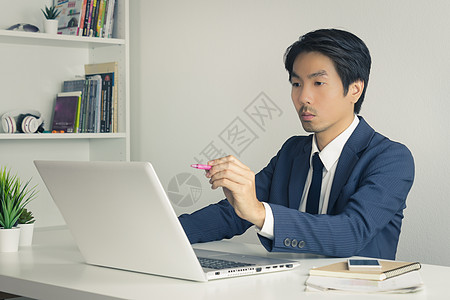 亚洲财务顾问或亚洲咨询商 商家建议ACONF 15725工人笔记本套装经理手机自由职业者人士电脑工作规划师图片