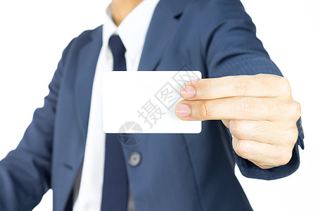 商务人士持有名牌或白卡两指在西对齐图片