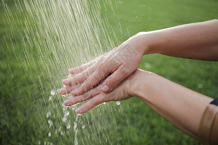 为预防冠状病毒 与肥皂师一起洗手以预防冠状病毒手指液体棕榈女士飞溅流感微生物卫生间身体浴室图片
