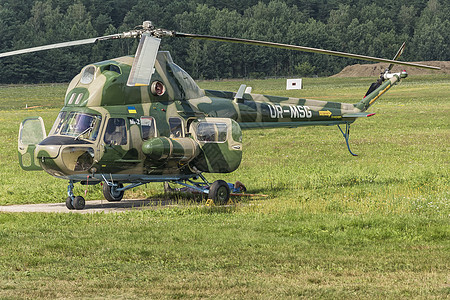 第16世界赫利奥普特第16世界直升机队乌克兰小组MI-2型直升机图片