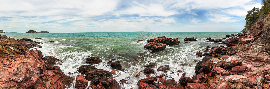 海浪高分辨率宽阔海浪 粉碎红岩图片