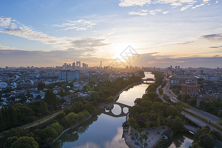 中国苏州老城区 古典古董建筑风景天空城市遗产传统游客街道村庄树木旅行图片