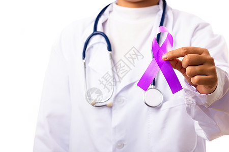 女医生穿白制服 手握紫色丝带帮助女性胃肠病活动疾病治疗世界女士神经病狼疮图片