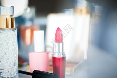 化妆品 梳妆台上的化妆品 口红 f图片