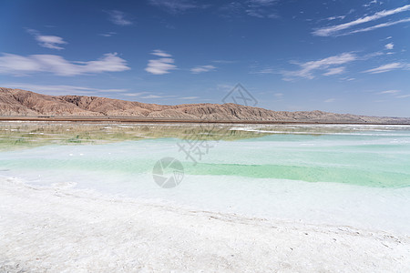 盐湖 自然景观的连环航行场景荒野湖泊旅游吸引力风景曲线盐水池塘水池图片