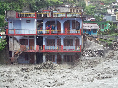 喜马拉雅海啸或印度恒河流域的洪水危险房子保险风暴救援飓风建筑街道危机天气图片