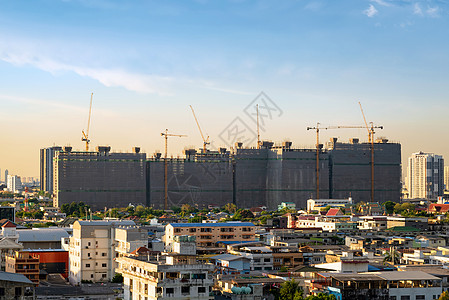 在泰国曼谷建设新的复杂基础设施项目开始时 建筑工地忙于运营图片