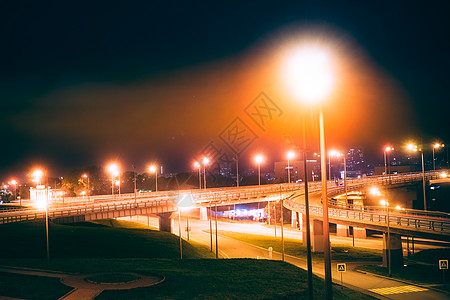 夜色风景与金桥的视线反射海岸线旅行蓝色夜景天空水面旅游灯光海景图片