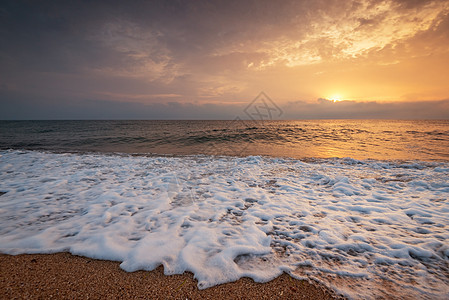 美丽的日出在海面上云景墙纸热带海洋天空海岸线反射晴天旅行蓝色图片