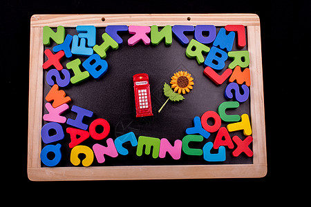 由木制的彩色字母教育教学孩子教育学幼儿园训练英语课堂商业公司背景