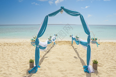 海洋婚礼热带海滩的婚礼过道安排结婚日海景假期海洋天堂荒岛花朵海岸地平线海岸线背景