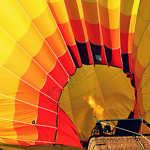 准备开始热气球的启动 掌声运输烧伤航班旅游空气冒险蓝色运动闲暇气体图片