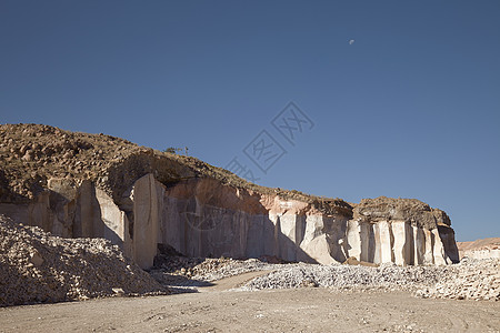 秘鲁阿雷基帕的锡石石头采石场城市交通职业火山石灰石殖民柱子材料环境基础设施图片