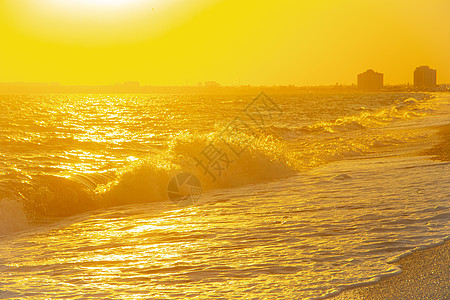 日落时明亮的夏日海景 夏季海景复制空间 海滩 海游 开设度假村 傍晚的海滩 关于假期的文章天空海岸地平线阳光太阳戏剧性热带海岸线图片