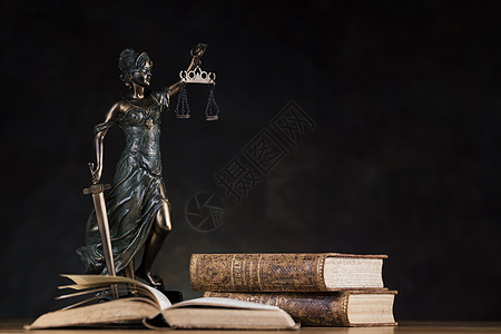 法律之神 女法官圣像司法雕像锤子美丽法庭眼罩律师金属黄铜女性图片