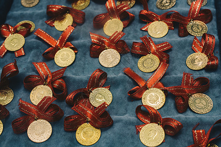 土耳其黄金币在观望中交换银行宏观古董账单金币生长历史性经济金融图片