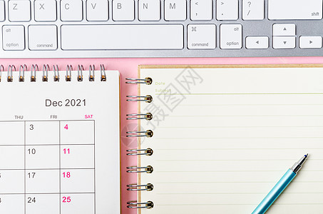 2021年12月的日历和备注本计划规划师电脑时间表备忘录网格数字键盘桌子日记模板高清图片素材