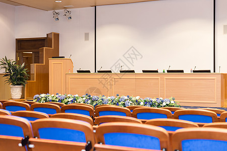 会议室厅座位习俗办公室展示民众演讲平台蓝色电脑家具图片