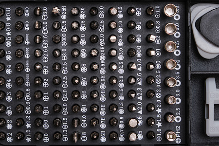 黑盒里一套螺丝起子比特图片