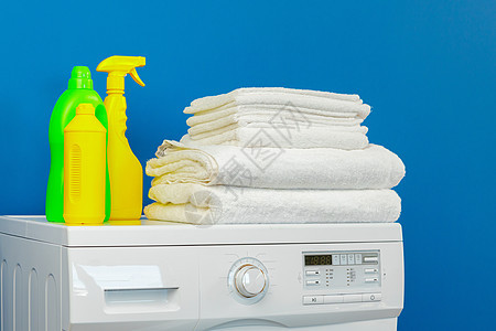 一瓶清洁液化水管洗衣机 室内房子纺织品洗涤肥皂瓶子技术洗衣店蓝色服务家务图片