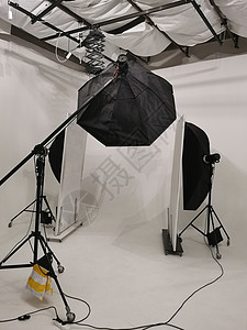 配备照明设备的大型影视室白色技术冒充创造力电气工作室照片聚光灯团体单元图片