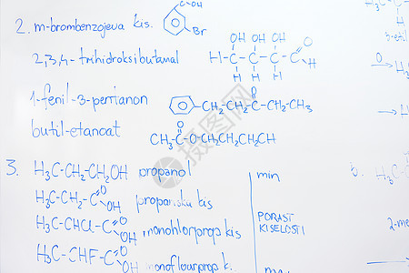白野猪上的化学分子结构老师方程黑板公式商业学习科学计算班级课堂图片